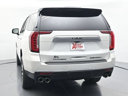 Used 2023 GMC Yukon Denali w/ Advanced Technology Package AWD/4WD image 30