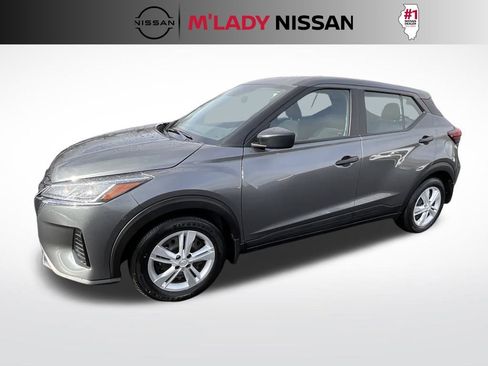 Certified 2025 Nissan Kicks Play S image 4