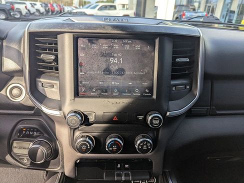 Used 2019 RAM 1500 Big Horn image 18