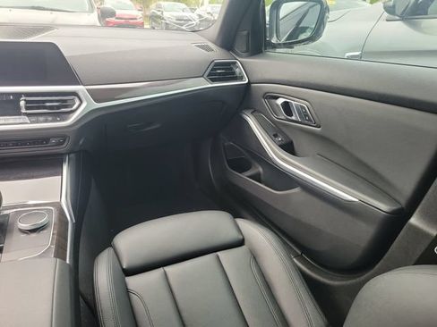 Used 2020 BMW 330i Sedan w/ M Sport Package RWD image 14