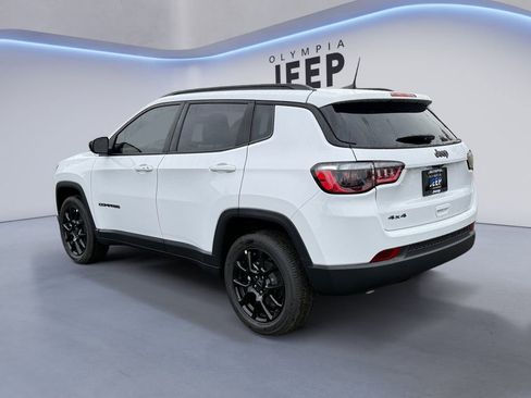 New 2026 Jeep Compass Latitude image 3