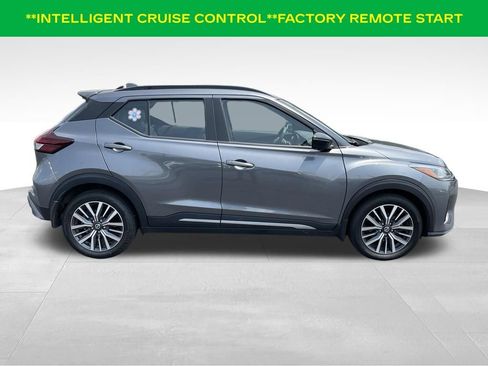 Used 2021 Nissan Kicks SR w/ SR Premium Package FWD image 4