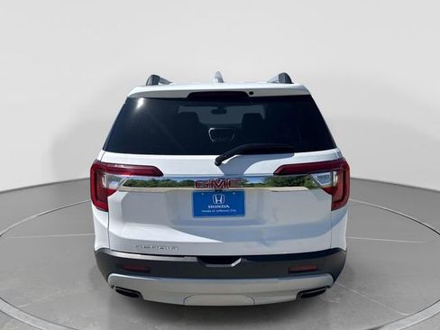 Used 2023 GMC Acadia SLE w/ Driver Convenience Package FWD image 5