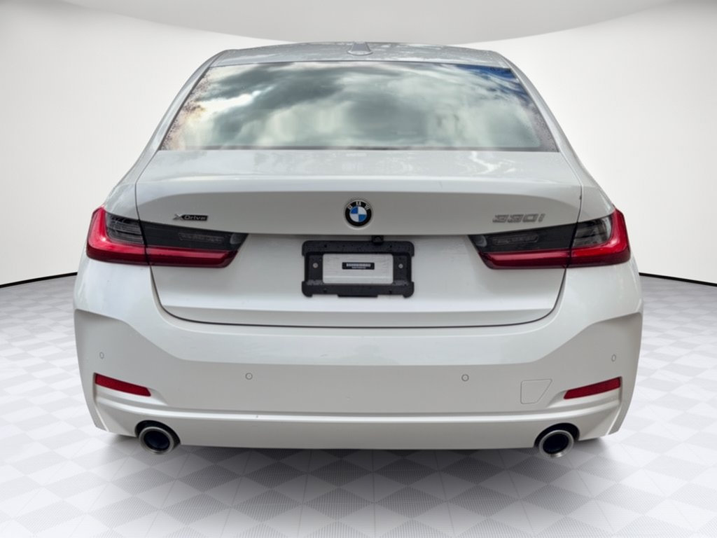 Used 2023 BMW 330i xDrive Sedan w/ Parking Assistance Package AWD/4WD image 11