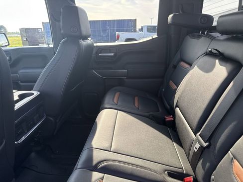 Certified 2022 GMC Sierra 1500 AT4 w/ AT4 Premium Package image 32