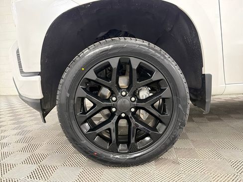 Used 2020 Chevrolet Silverado 1500 RST image 11