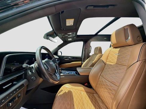 Certified 2024 Cadillac Escalade ESV Sport AWD/4WD image 20