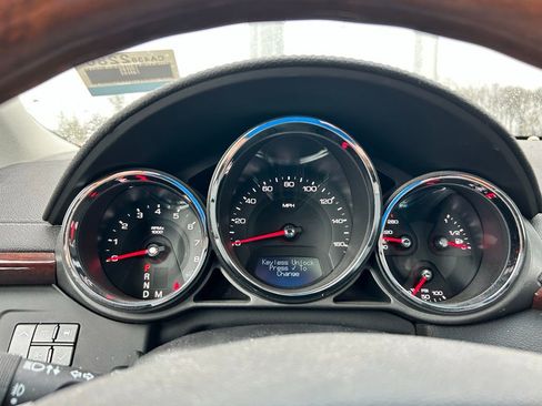 Used 2010 Cadillac CTS Premium image 24