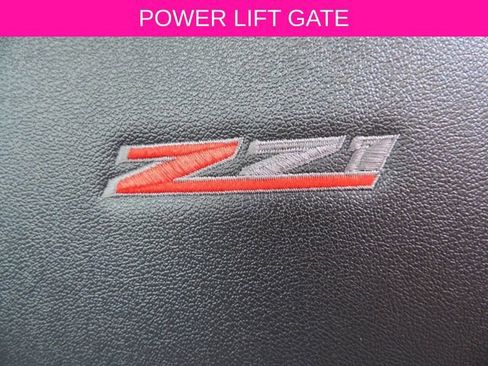Certified 2025 Chevrolet Traverse Z71 w/ Enhanced Driving Package AWD/4WD image 18