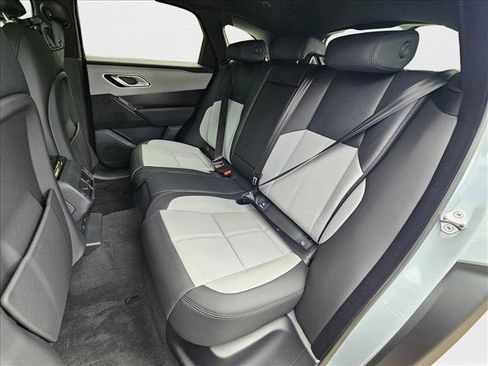 New 2026 Land Rover Range Rover Velar Dynamic SE image 18
