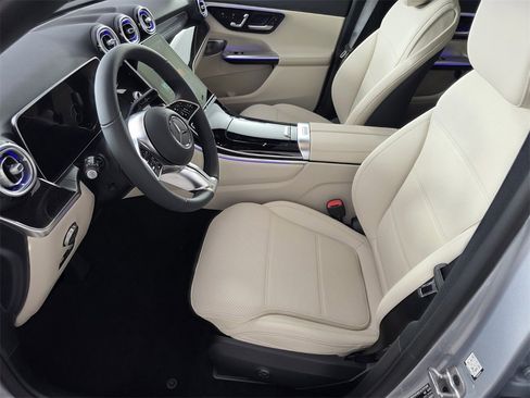 New 2026 Mercedes-Benz GLC 300 image 6