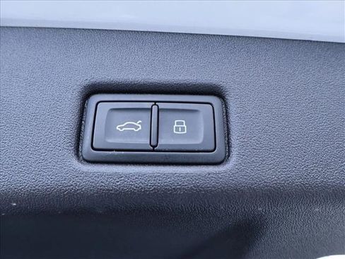 Certified 2025 Audi Q5 Premium w/ Premium Plus AWD/4WD image 7
