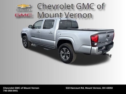 Used 2020 Toyota Tacoma SR image 3