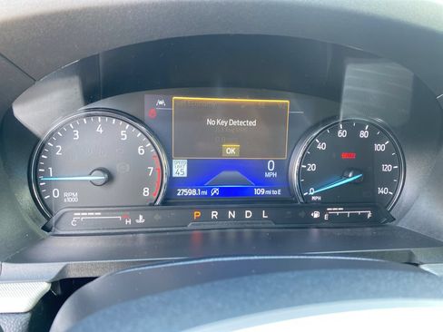 Used 2023 Ford Explorer XLT w/ Equipment Group 202A AWD/4WD image 25