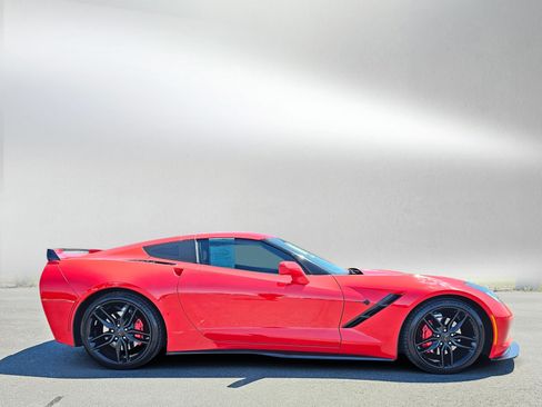 Used 2017 Chevrolet Corvette Stingray Coupe w/ 2LT Preferred Equipment Group RWD image 6