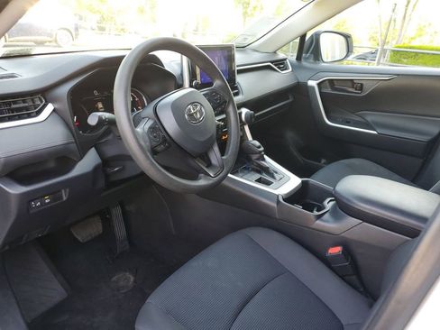 Used 2024 Toyota RAV4 LE AWD/4WD image 19