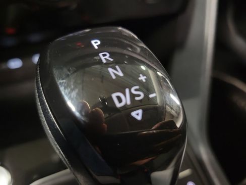 Used 2023 Volkswagen Taos S AWD/4WD image 17