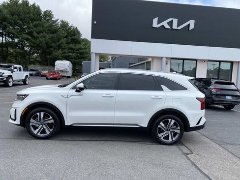 Used 2023 Kia Sorento SX Prestige AWD/4WD image 2