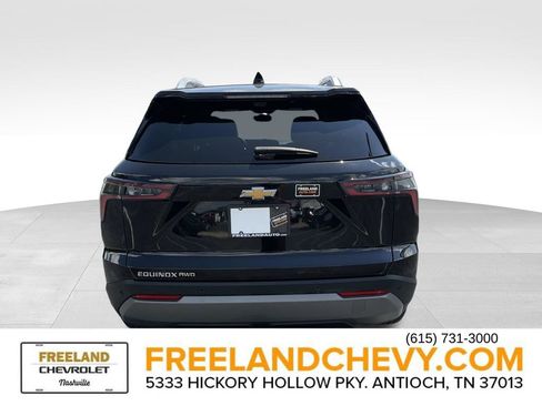 Used 2025 Chevrolet Equinox LT w/ Convenience Package II AWD/4WD image 4