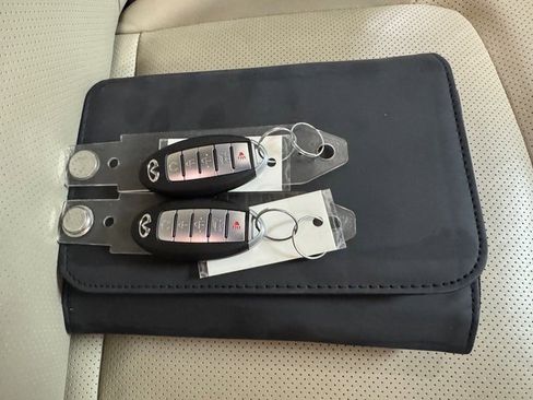 Used 2024 INFINITI QX80 Premium Select w/ Cargo Package image 31