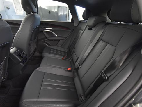 New 2025 Audi Q5 Premium Plus image 16