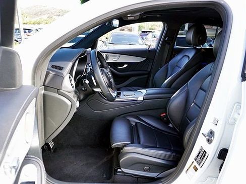 Used 2023 Mercedes-Benz GLC 300 4MATIC Coupe image 15
