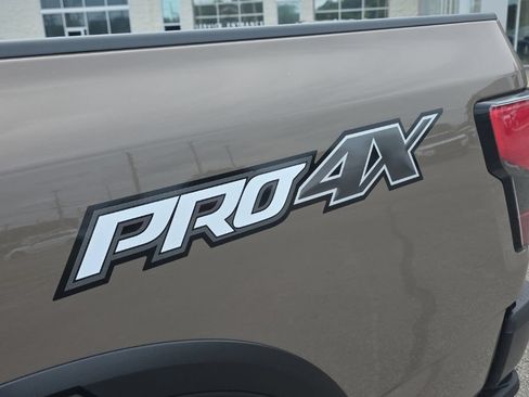 Used 2024 Nissan Titan PRO-4X w/ Pro-4x Convenience Package AWD/4WD image 8