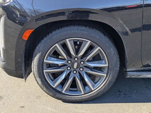 Used 2021 Cadillac Escalade Sport w/ Driver Assist Tech Package image 10