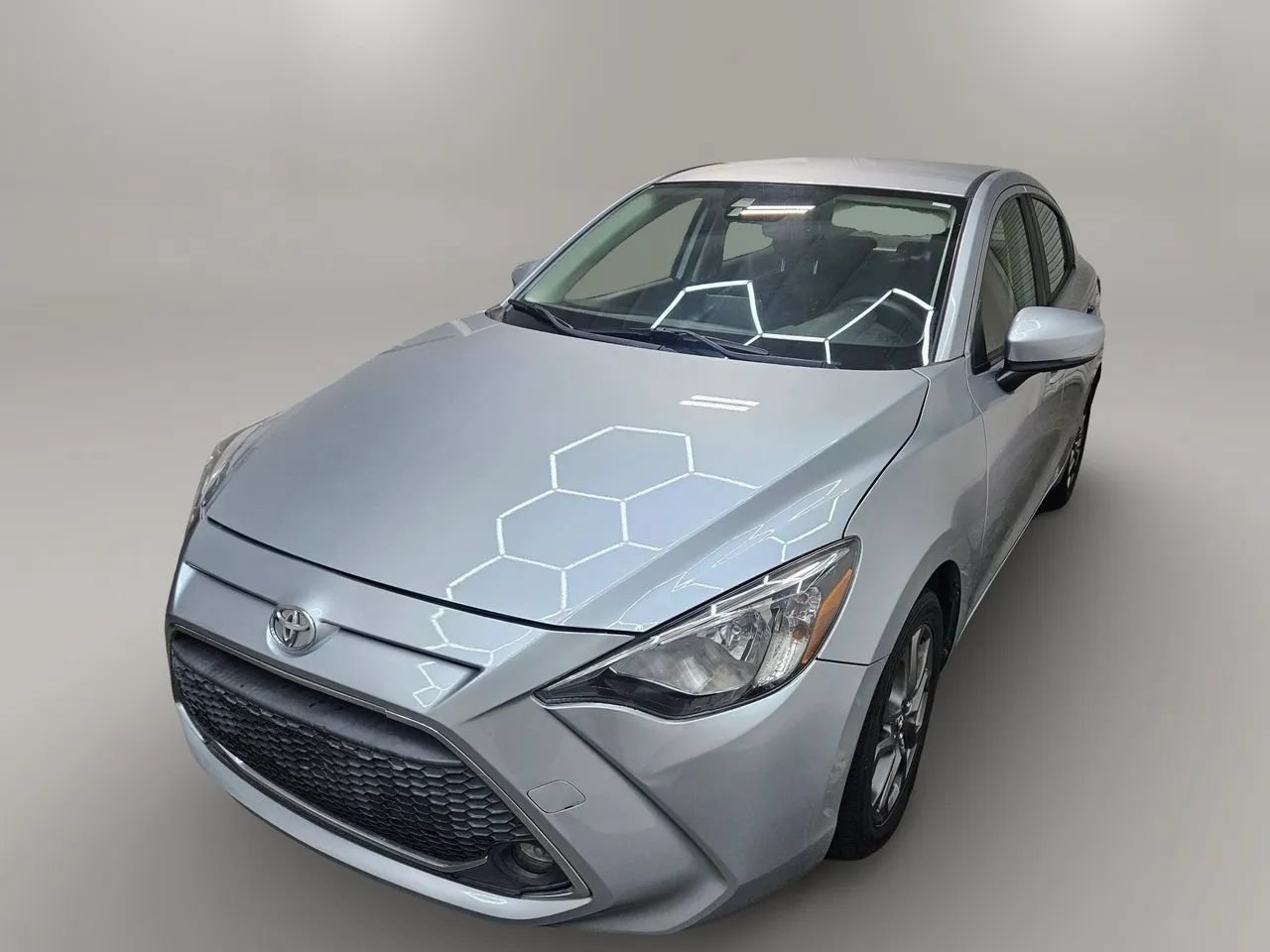 Used 2019 Toyota Yaris LE FWD image 10