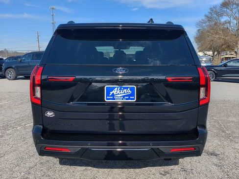 New 2025 Ford Expedition Platinum w/ Stealth Performance Package image 4