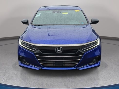 Used 2022 Honda Accord Sport image 2