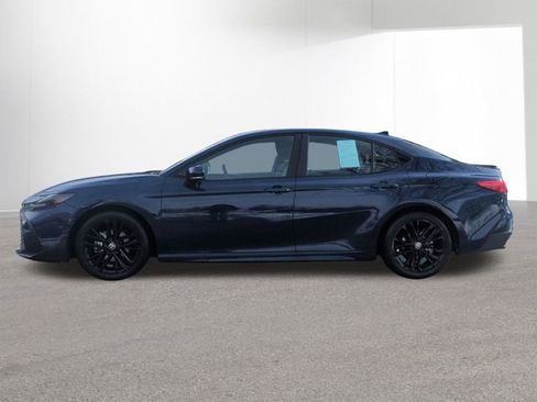 Certified 2025 Toyota Camry SE image 10