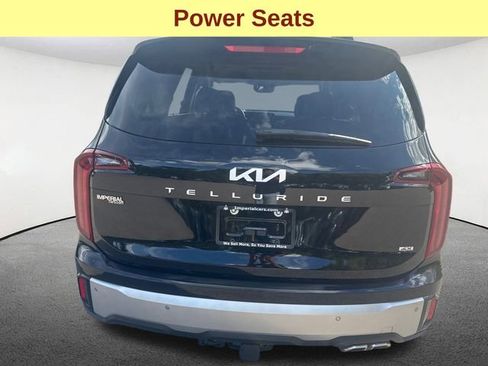 Used 2024 Kia Telluride S w/ S Sunroof Package image 11