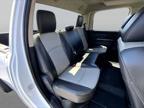 Used 2012 RAM 2500 ST w/ Protection Group AWD/4WD image 19