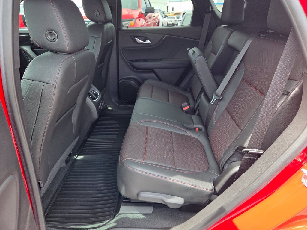Used 2024 Chevrolet Blazer RS w/ Enhanced Convenience Package FWD image 7