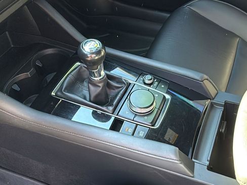 Used 2020 MAZDA MAZDA3 Premium Package image 15