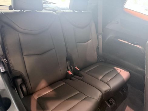 Used 2024 Cadillac XT6 Luxury w/ LPO, Floor Liner Package AWD/4WD image 25