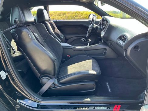 Used 2017 Dodge Challenger R/T Scat Pack w/ Dynamics Package image 39