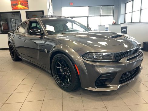 Used 2023 Dodge Charger SRT Hellcat w/ Harman/Kardon Audio Group image 3