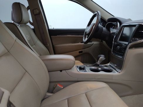 Used 2017 Jeep Grand Cherokee Overland image 21