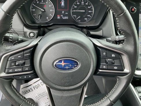 Used 2025 Subaru Outback Premium image 31
