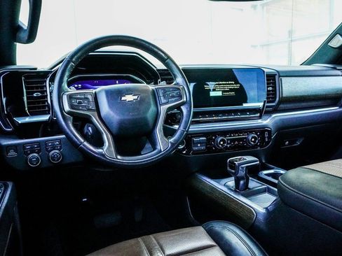 Used 2023 Chevrolet Silverado 1500 High Country w/ Z71 Off-Road Package image 13