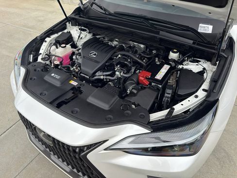 Certified 2024 Lexus NX 350 AWD w/ Vision Package image 6