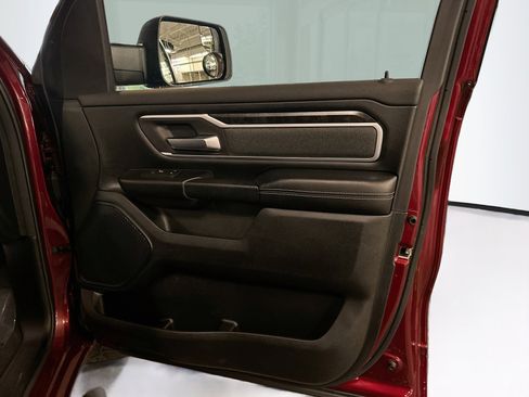 Used 2020 RAM 1500 Big Horn AWD/4WD image 33