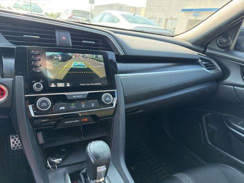 Used 2019 Honda Civic Sport image 4