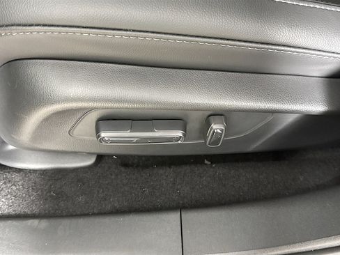 New 2026 Honda HR-V EX-L image 22