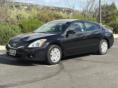 Used 2012 Nissan Altima 2.5 S FWD image 2