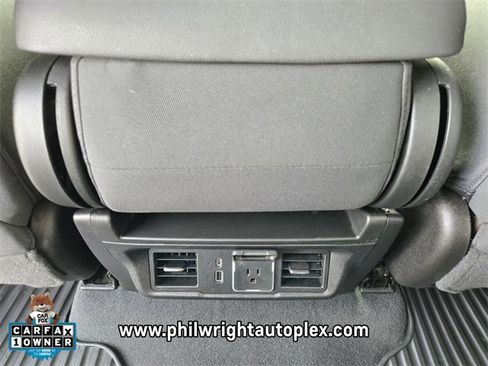 Used 2023 GMC Sierra 1500 SLE image 11