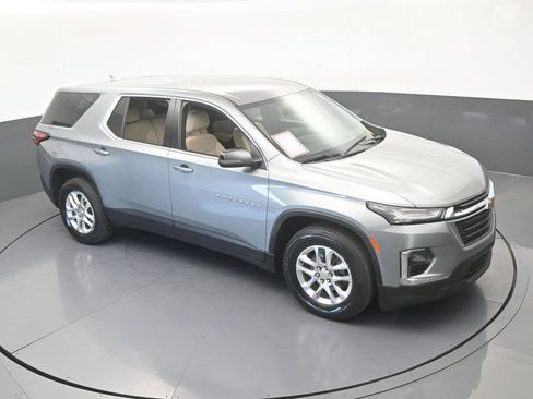 Used 2023 Chevrolet Traverse LS FWD image 49