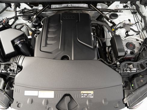 Certified 2025 Audi Q5 Premium Plus w/ Premium Plus AWD/4WD image 34